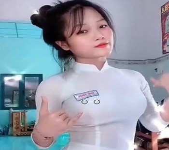 Em gái TPHT thủ dâm móc lồn lên đỉnh cực sung sướng